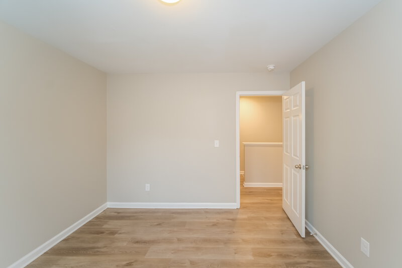 2,400/Mo, 3721 Hampshire Walk SW Atlanta, GA 30331 Bedroom View 5