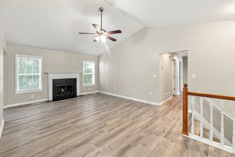 1,950/Mo, 6401 Harvester Cir Douglasville, GA 30134 Living Room View