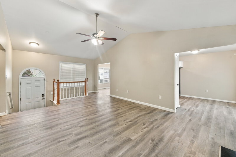 1,950/Mo, 6401 Harvester Cir Douglasville, GA 30134 Living Room View 2