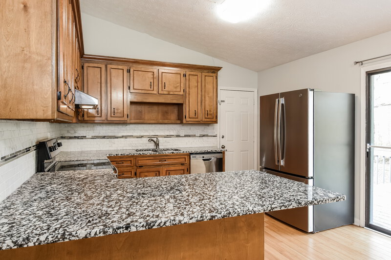 1,980/Mo, 1890 Lamplighter Way Snellville, GA 30078 Kitchen View 2