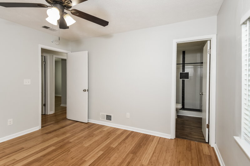 1,980/Mo, 1890 Lamplighter Way Snellville, GA 30078 Main Bedroom View