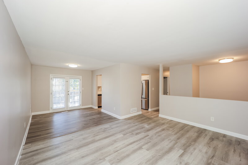 2,060/Mo, 200 Azimuth Ct College Park, GA 30349 Living Room View 2