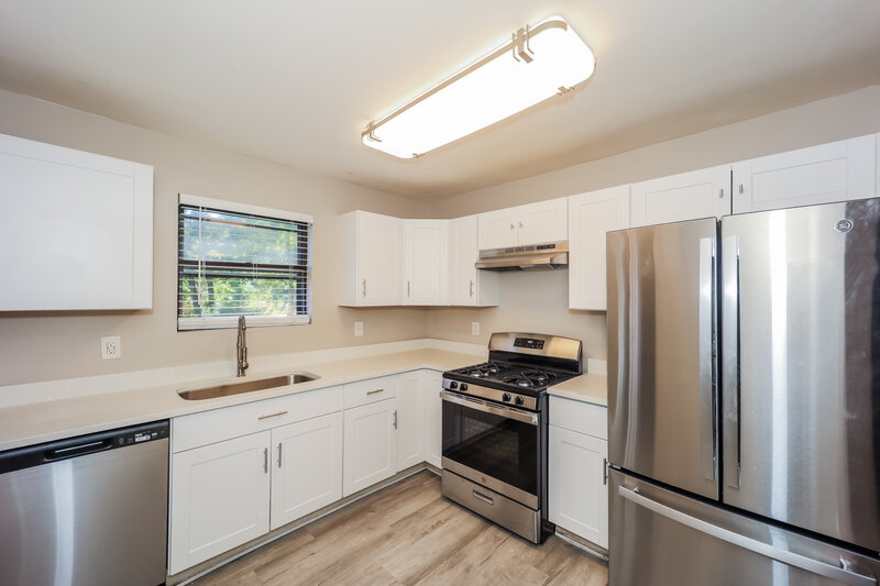 2,060/Mo, 200 Azimuth Ct College Park, GA 30349 Kitchen View