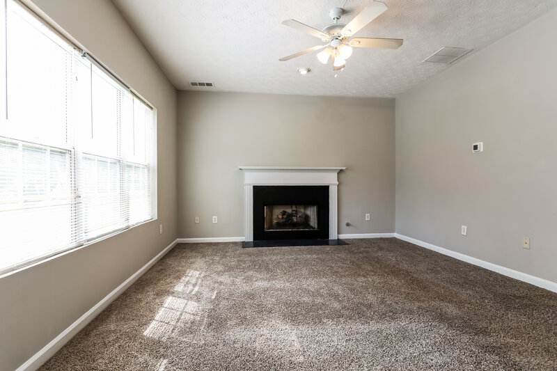 2,115/Mo, 3222 Old Salem Rd SE Conyers, GA 30013 Living Room View