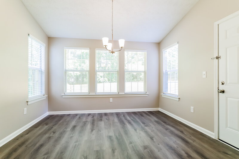 2,350/Mo, 1834 Parkford Ct Stone Mountain, GA 30087 Dining Room View