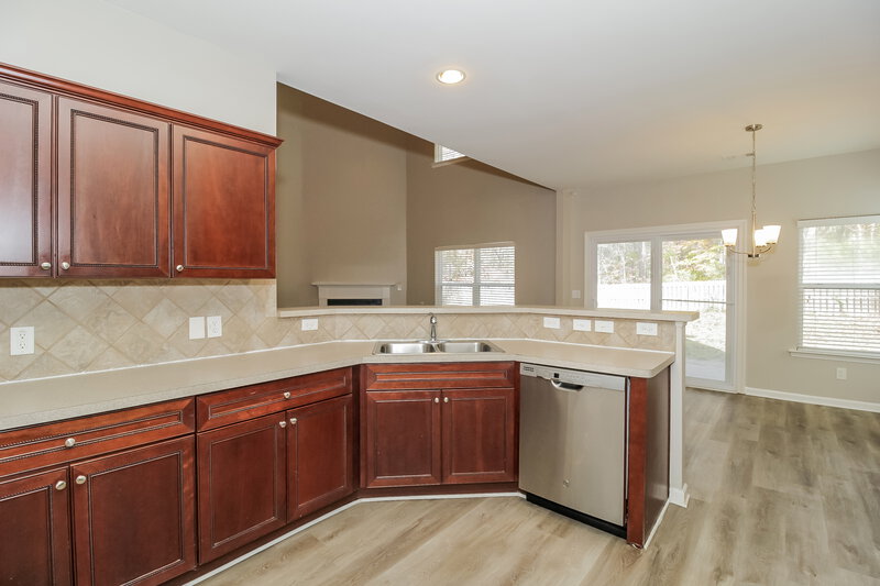 2,075/Mo, 134 Creekwood Trl Acworth, GA 30102 Kitchen View 2
