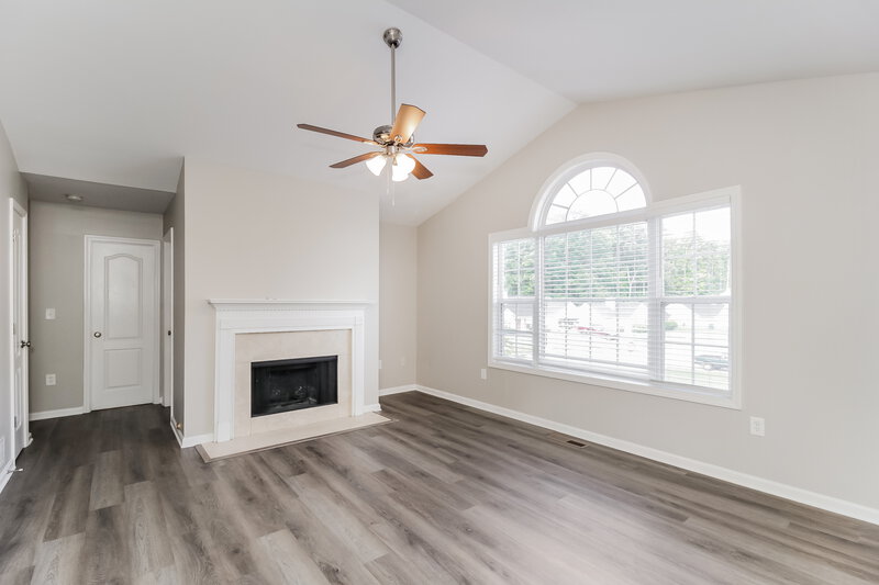 1,805/Mo, 102 Millwheel Dr Villa Rica, GA 30180 Living Room View