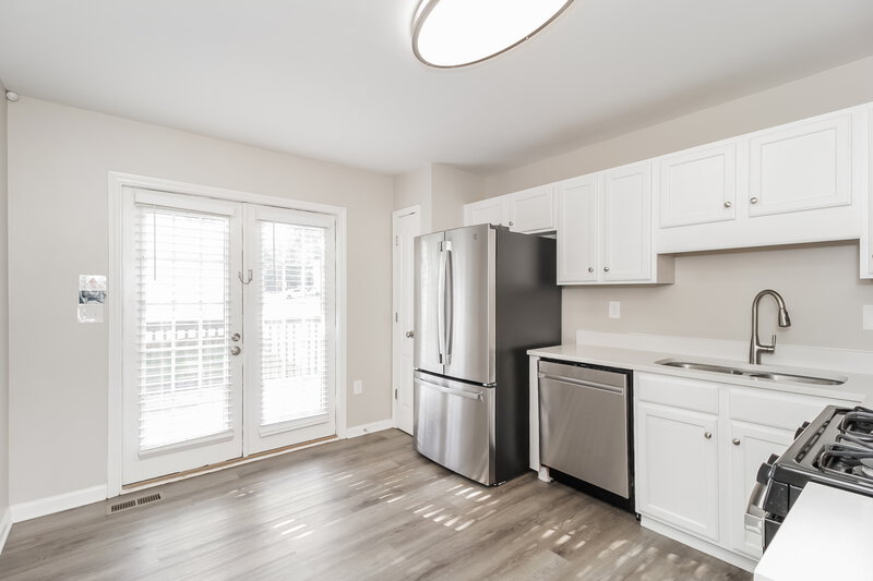 1,805/Mo, 102 Millwheel Dr Villa Rica, GA 30180 Kitchen View 2