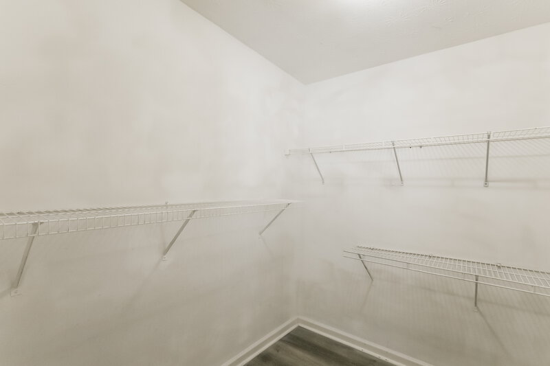 1,740/Mo, 729 Wood Bend Ct Riverdale, GA 30296 Walk In Closet View
