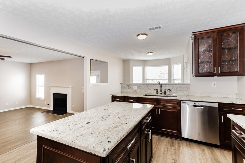2,520/Mo, 2517 Mead Ct Jonesboro, GA 30236 Kitchen View 2