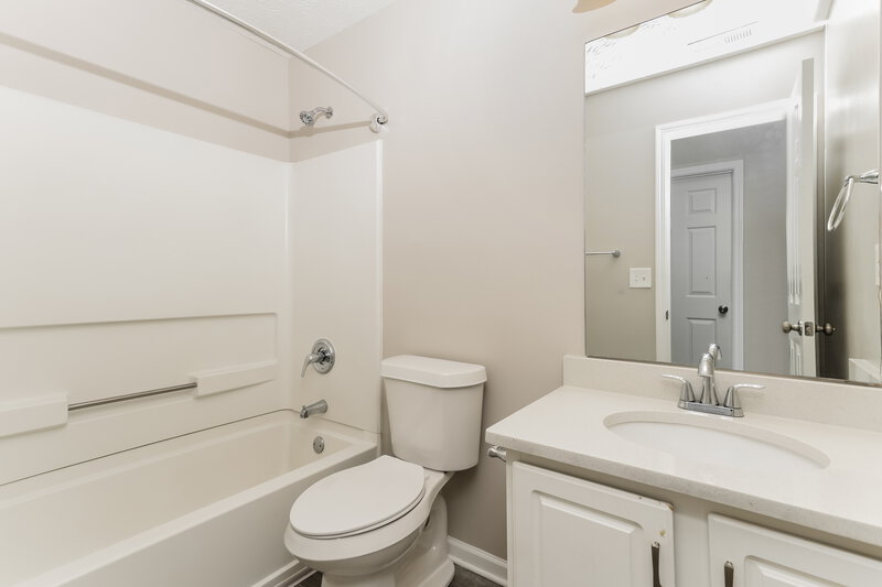 2,520/Mo, 2517 Mead Ct Jonesboro, GA 30236 Bathroom View