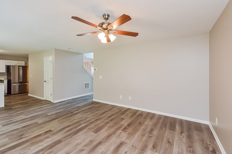 2,345/Mo, 953 Tara Bnd Hampton, GA 30228 Family Room View 2