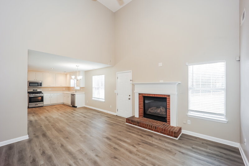 2,445/Mo, 3661 Colonnade Ct Rex, GA 30273 Living Room View