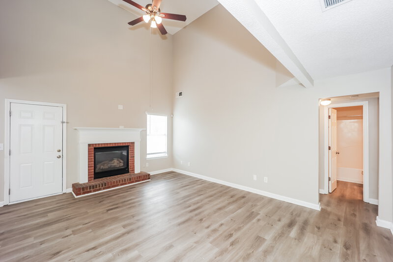 2,445/Mo, 3661 Colonnade Ct Rex, GA 30273 Living Room View 2