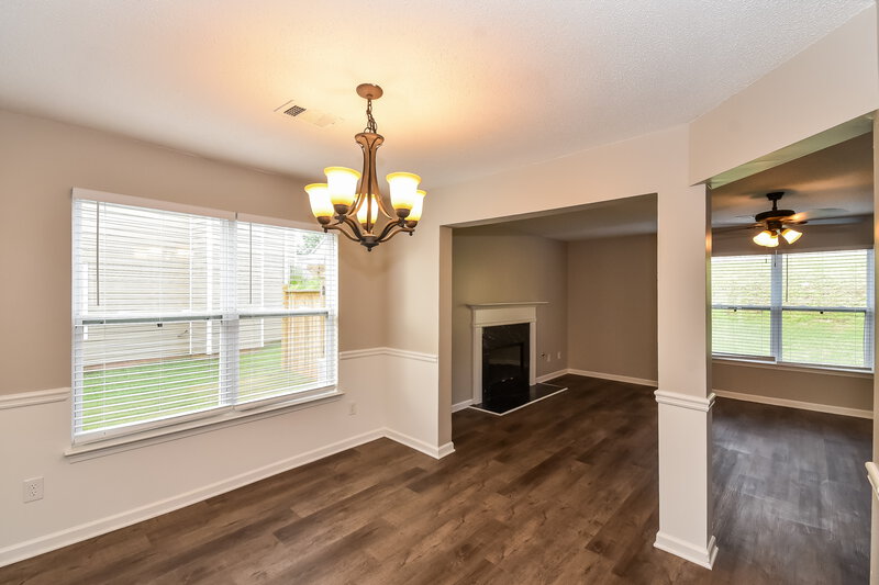 1,715/Mo, 4012 Shaded Oasis Ln Villa Rica, GA 30180 Dining Room View