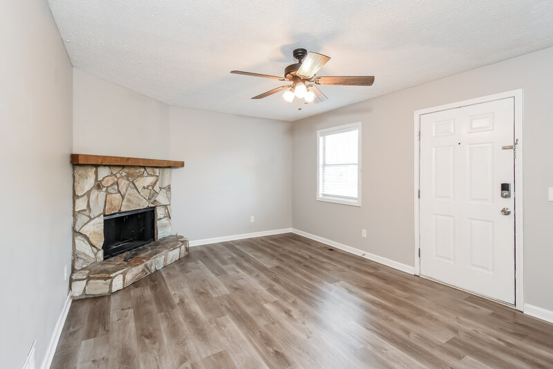 1,985/Mo, 3756 Cherokee Overlook Dr Canton, GA 30115 Living Room View