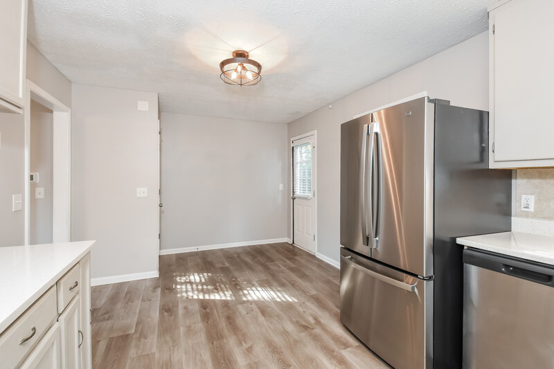 1,985/Mo, 3756 Cherokee Overlook Dr Canton, GA 30115 Kitchen View 2