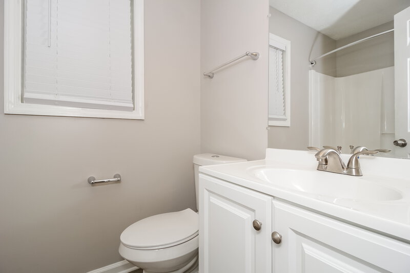 1,965/Mo, 3756 Cherokee Overlook Dr Canton, GA 30115 Bathroom View