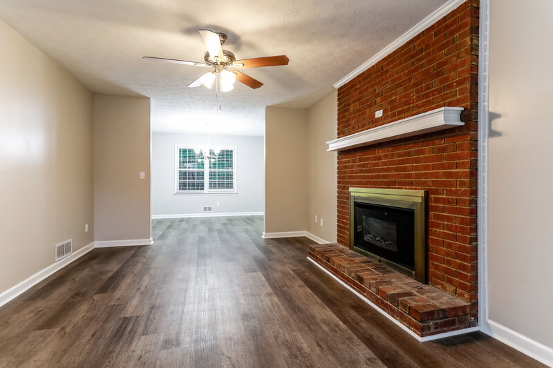 1,905/Mo, 1212 Summit Links Ct Snellville, GA 30078 Living Room View 2