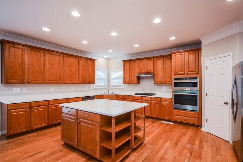 2,810/Mo, 2408 Hyde Park Ct Conyers, GA 30013 Kitchenk View