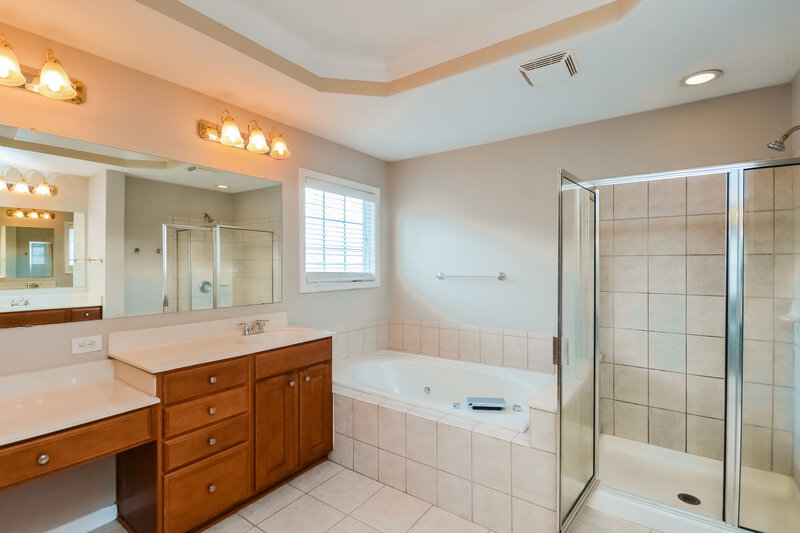2,810/Mo, 2408 Hyde Park Ct Conyers, GA 30013 Main Bathroom View