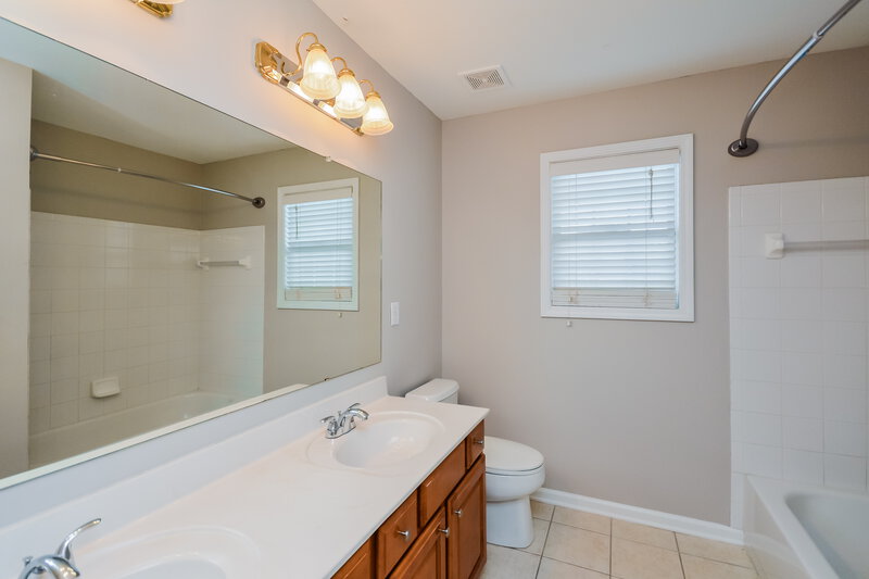 2,810/Mo, 2408 Hyde Park Ct Conyers, GA 30013 Bathroom View