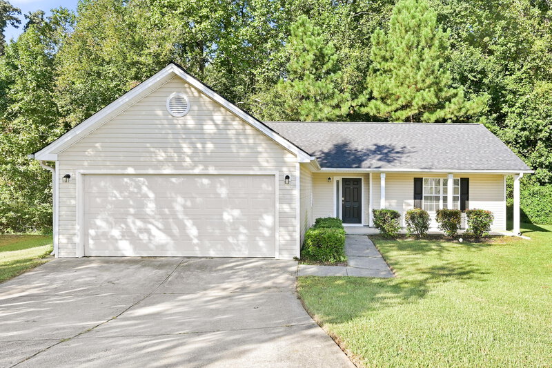 3 Bedroom House – 1015 Amelia Grove Ln, Lawrenceville, GA 30045
