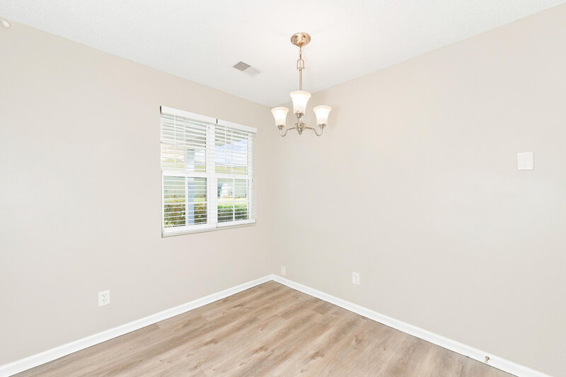 0/Mo, 1015 Amelia Grove Ln Lawrenceville, GA 30045 Dining Room View