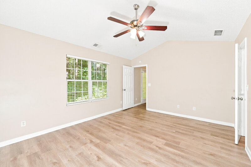 0/Mo, 1015 Amelia Grove Ln Lawrenceville, GA 30045 Primary Bedroom View 2