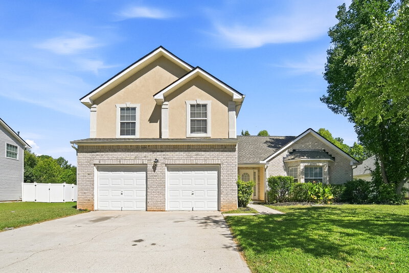 3 Bedroom House – 824 Brisley Cir, Hampton, GA 30228