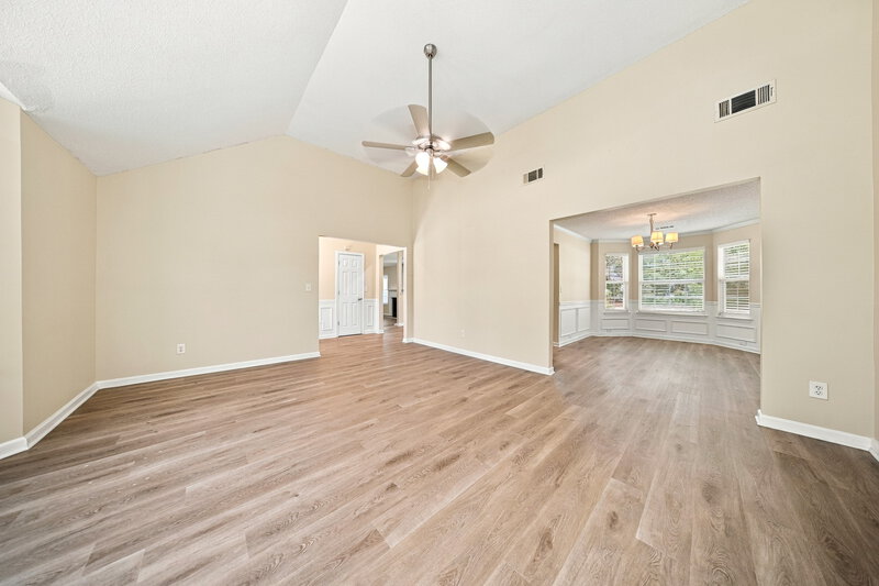 1,905/Mo, 824 Brisley Cir Hampton, GA 30228 Family Room View 2
