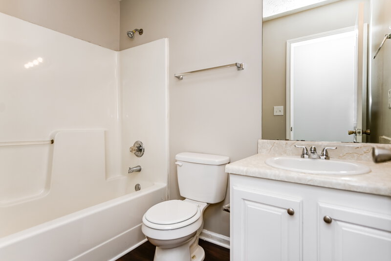 2,440/Mo, 1664 Gallup Dr Stockbridge, GA 30281 Bathroom View
