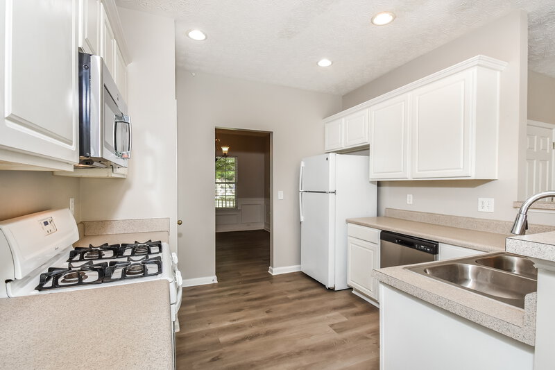 2,210/Mo, 204 Mincey Way Woodstock, GA 30188 Kitchen View