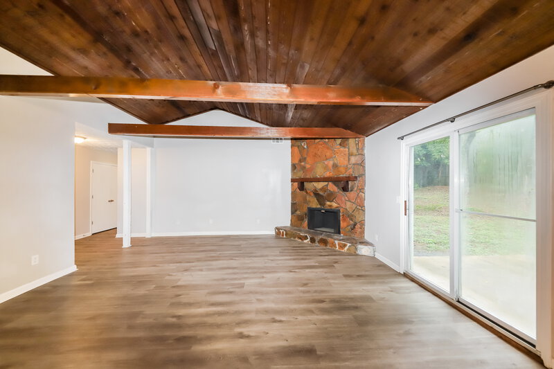 1,795/Mo, 2429 Chauncey Ln SW Marietta, GA 30064 Living Room View