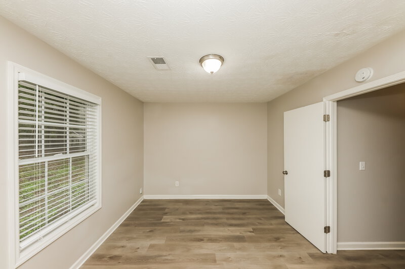 1,795/Mo, 2429 Chauncey Ln SW Marietta, GA 30064 Bedroom View 3