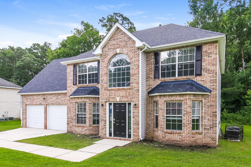 2,360/Mo, 1958 Smithfield Ave Ellenwood, GA 30294 Front View