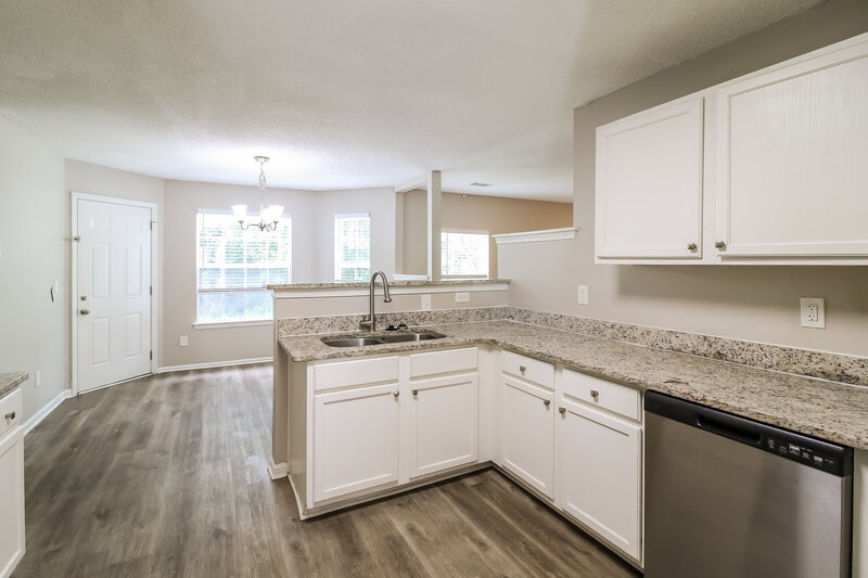 2,360/Mo, 1958 Smithfield Ave Ellenwood, GA 30294 Kitchen View 2