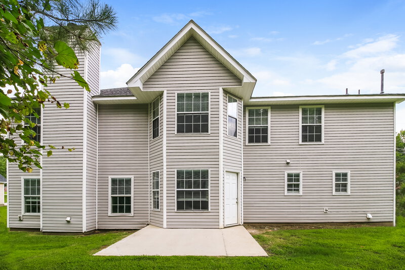 2,360/Mo, 1958 Smithfield Ave Ellenwood, GA 30294 Rear View