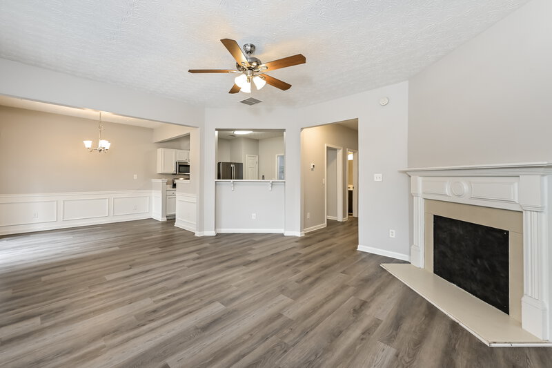 2,280/Mo, 565 Cool Weather Drive Lawrenceville, GA 30045 Living Room View 2