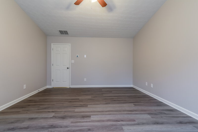 2,200/Mo, 565 Cool Weather Drive Lawrenceville, GA 30045 Main Bedroom View 2