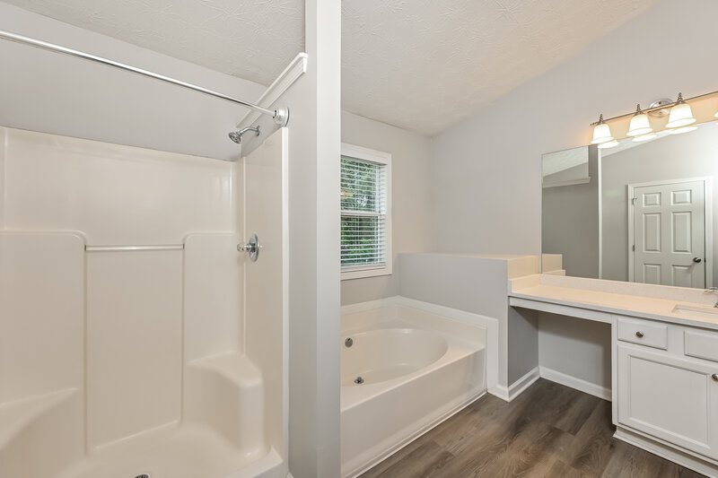 2,280/Mo, 565 Cool Weather Drive Lawrenceville, GA 30045 Main Bathroom View 2