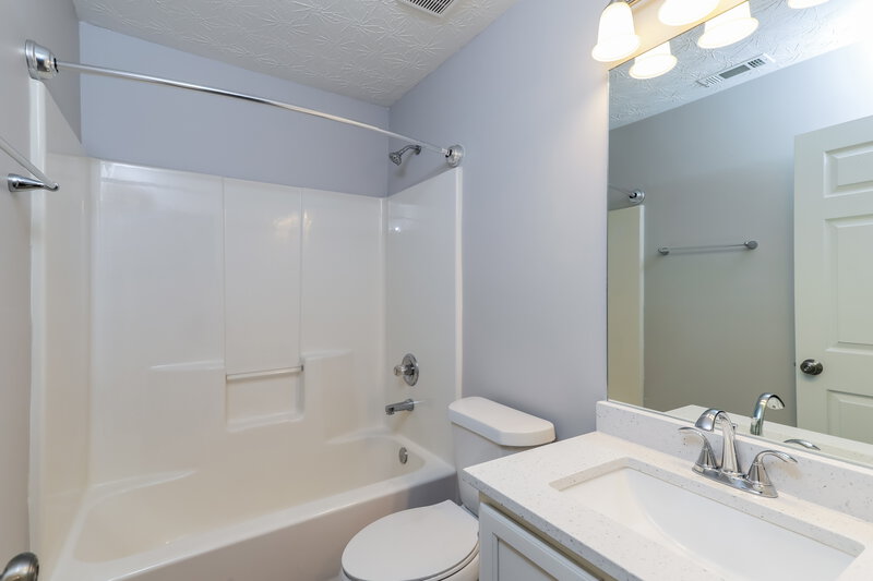 2,200/Mo, 565 Cool Weather Drive Lawrenceville, GA 30045 Bathroom View