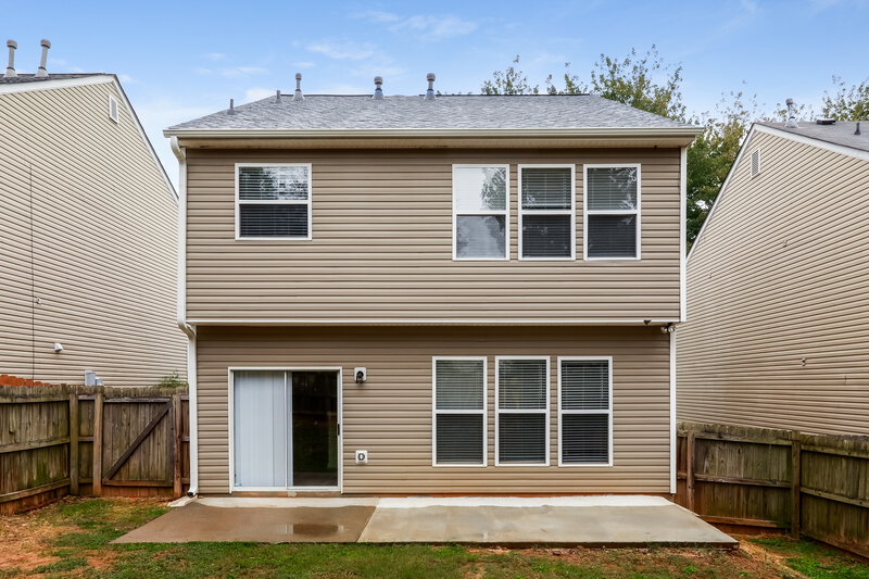 2,200/Mo, 565 Cool Weather Drive Lawrenceville, GA 30045 Rear View