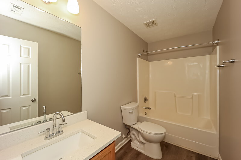1,825/Mo, 10948 Big Sky Dr Hampton, GA 30228 Bathroom View