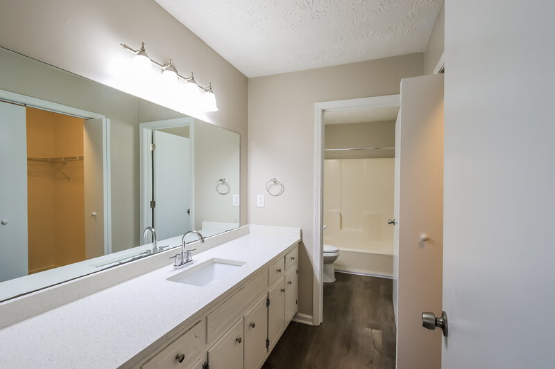 2,810/Mo, 5069 Great Meadows Rd Lithonia, GA 30038 Main Bathroom View
