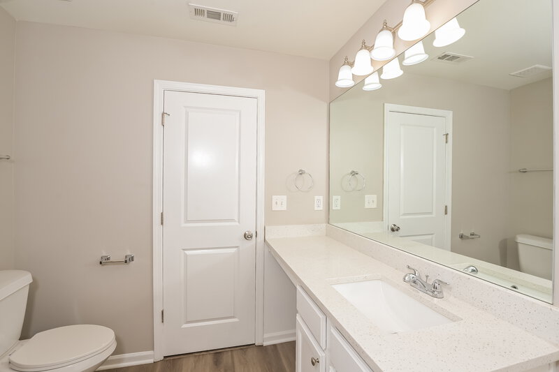 2,020/Mo, 643 Nonsuch Way Winder, GA 30680 Main Bathroom View