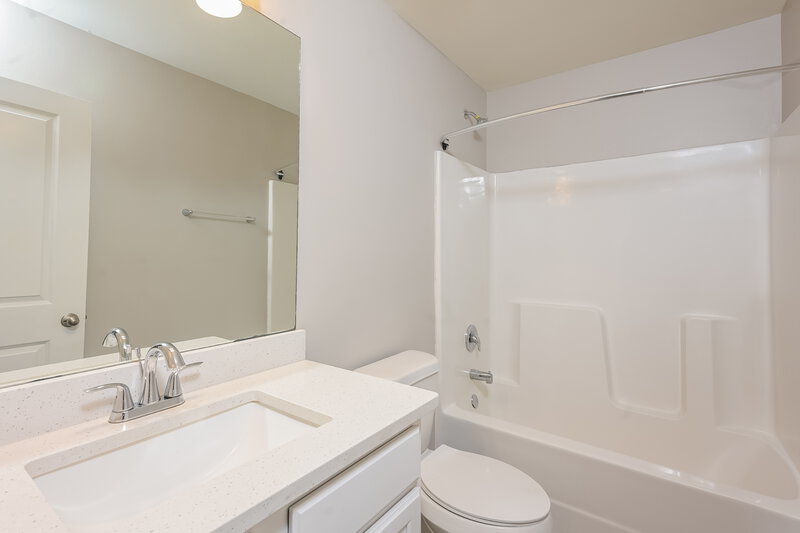 2,020/Mo, 643 Nonsuch Way Winder, GA 30680 Bathroom View