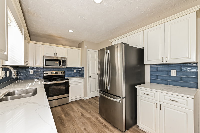 2,390/Mo, 785 Georgian Hills Dr Lawrenceville, GA 30045 Kitchen View