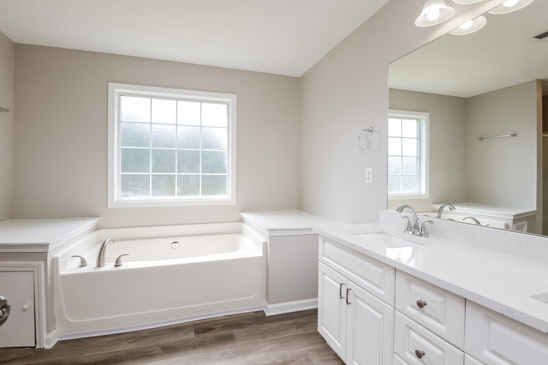 2,495/Mo, 785 Georgian Hills Dr Lawrenceville, GA 30045 Main Bathroom View