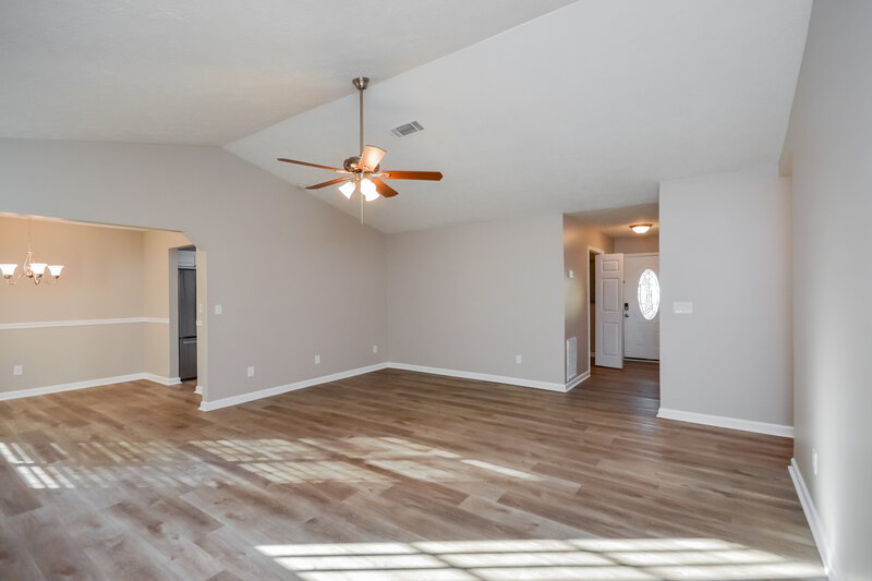 1,905/Mo, 9162 S Sterling Lakes Dr Covington, GA 30014 Living Room View 2